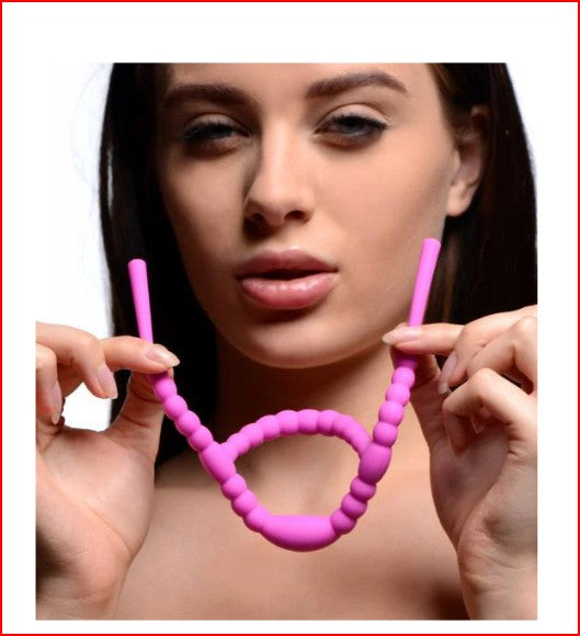 Adjustable Petal Pusher Silicone Labia Spreader - The ultimate labia spreader device, featuring a customizable width for tailored experiences.