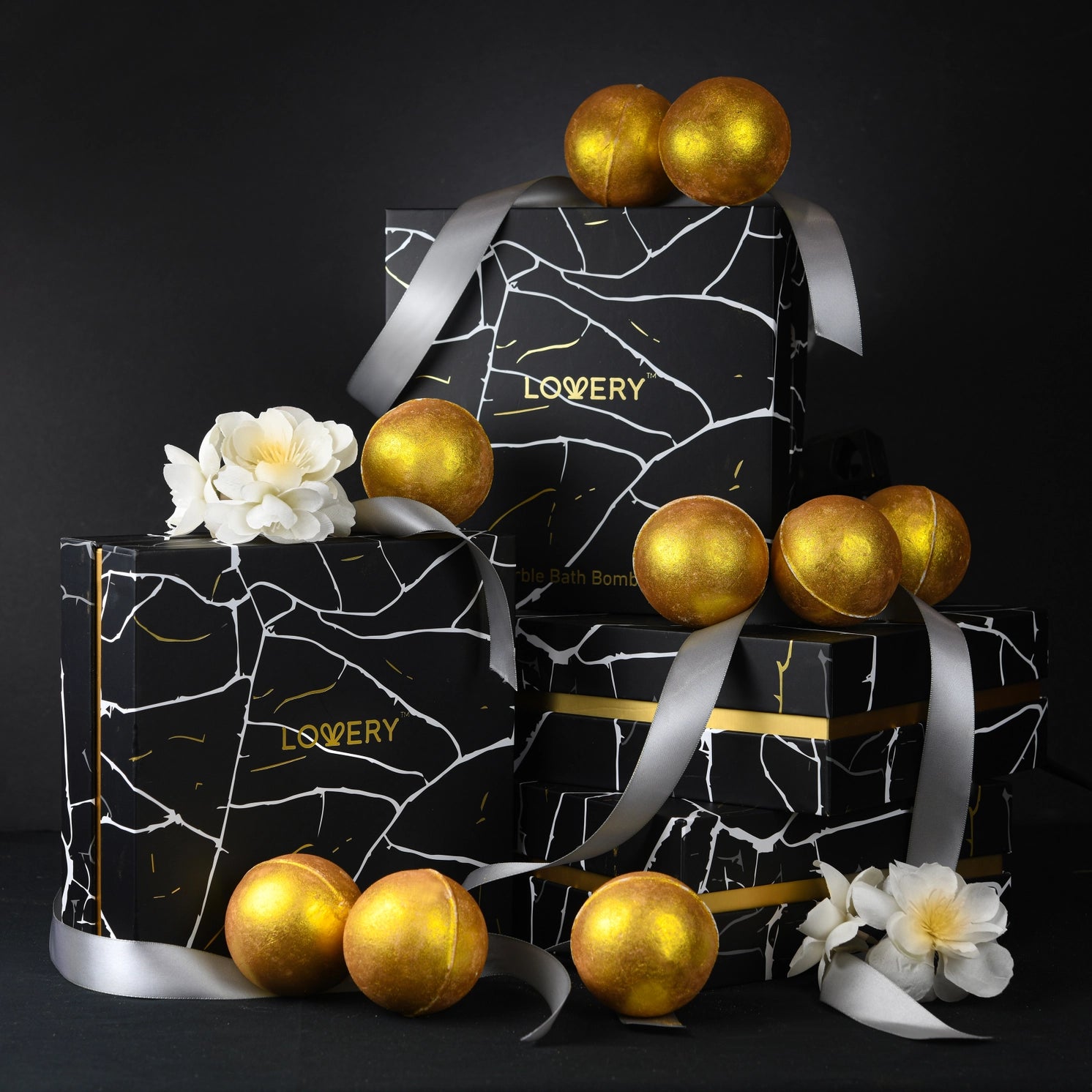 24K Gold Bath Bombs - Discover the relaxation of bubble bombs with luxurious fragrances for a spa-like experience.