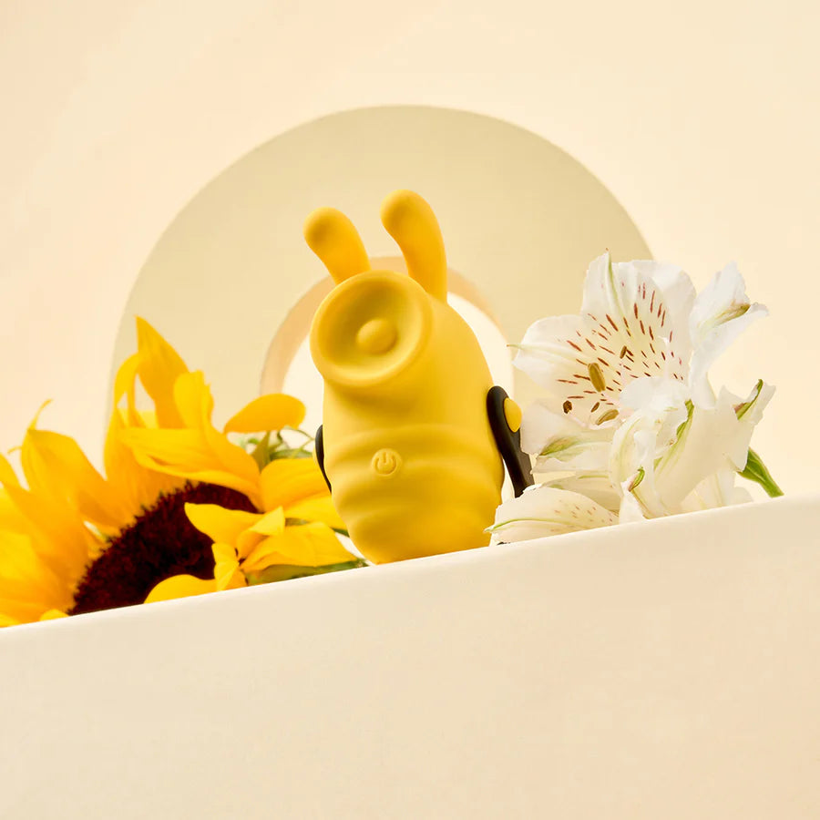 Camtoyz Clitoral Thumper Bumble Bee - Yellow